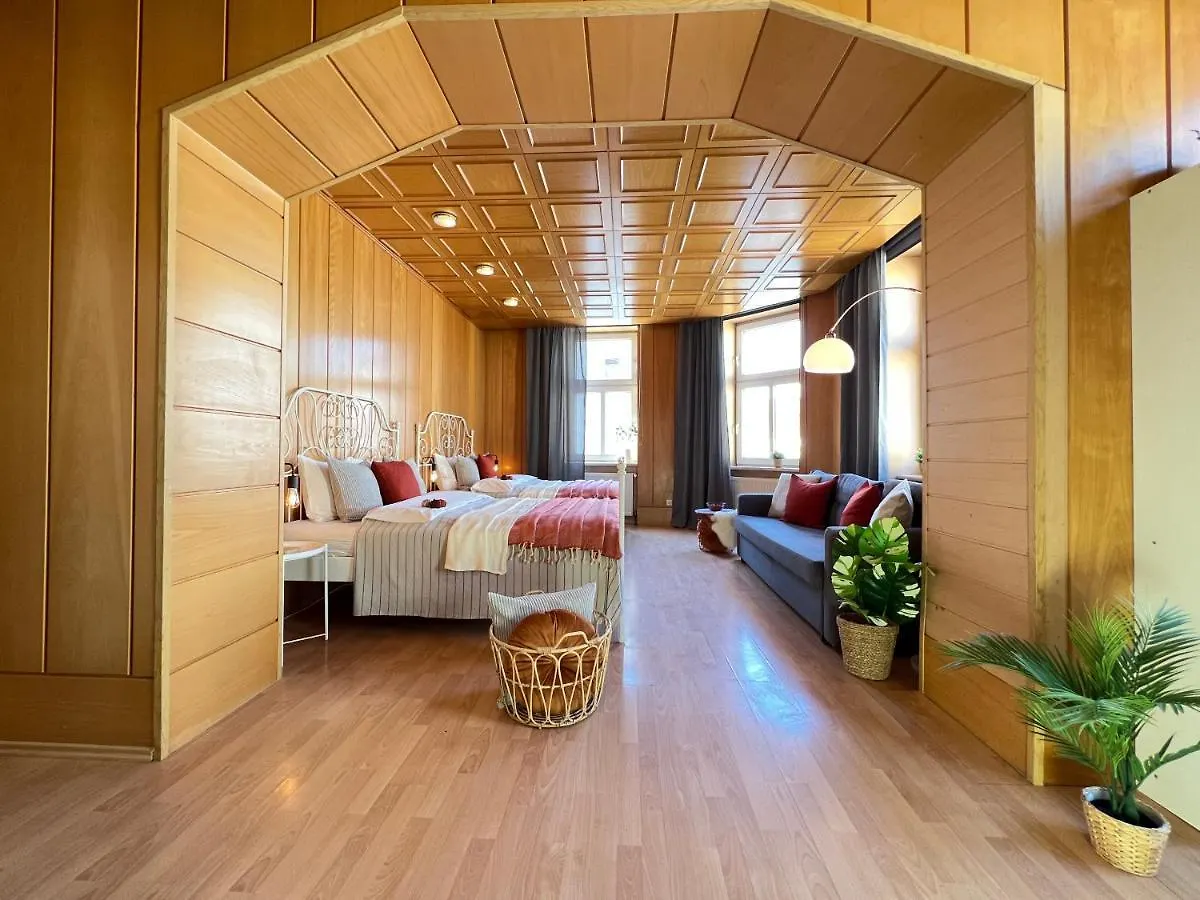 וינה Joyful Place Apartment