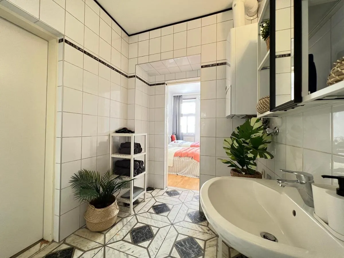 וינה Joyful Place Apartment